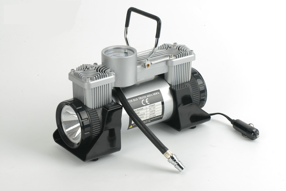 سعر جيد 12v 180w 150psi المحمولة سيارة الهواء كونبريسور مضخة الإطارات المعدنية مع الضوء الانترنت